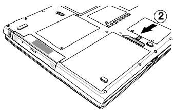 MAXDATA PRO 6100X - Inserting the Battery - 3