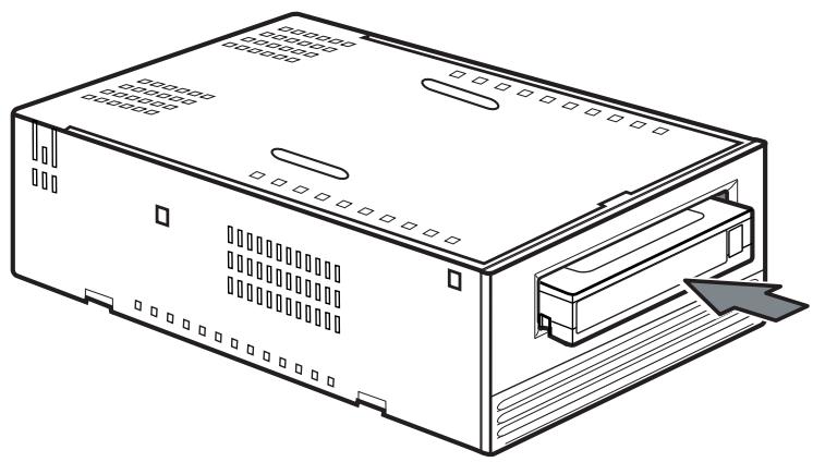 QUANTUM STDX24000N - Loading a Cartridge - 1