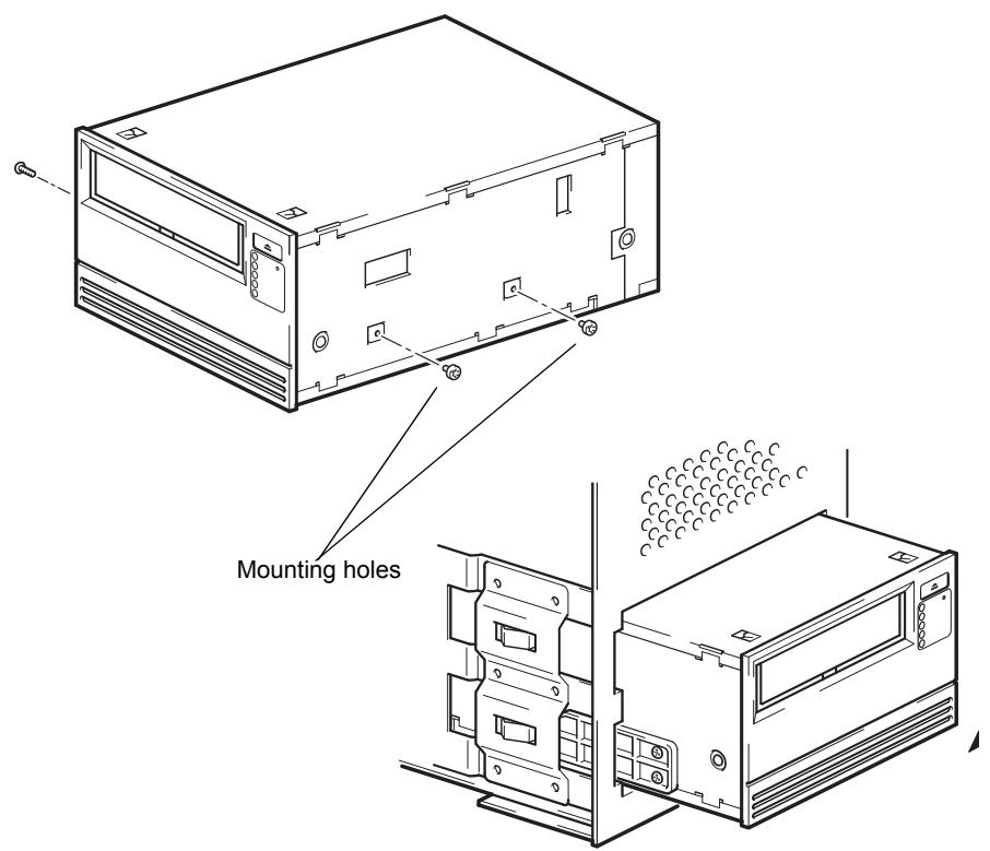 QUANTUM LTO-5 - Mounting the Internal Full-Height Tape Drive - 1