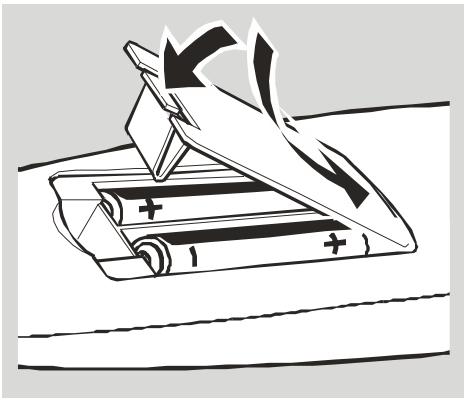 VIETA DVD-3 - Inserting batteries into the remote control - 1