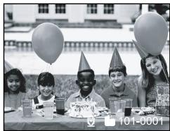 MINOX DC 5211 - Playing Back Photographed Images (Single-Frame Playback) - 1