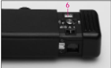 MINOX EXC FLASH - Montage du cordon de transport - 5