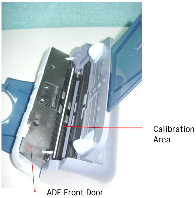 AVISION AV121 - Cleaning the Calibration Area - 1