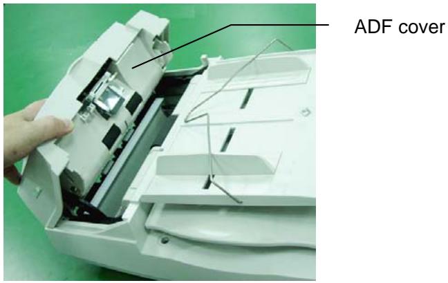 AVISION AV3850 - REPLACING THE ADF PAPER FEED ROLLER - 1
