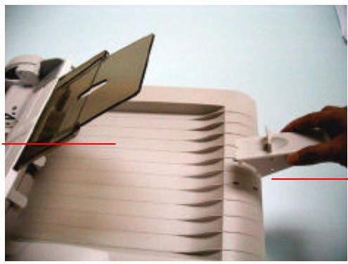 AVISION AV610 - Installing the Paper Stop - 1