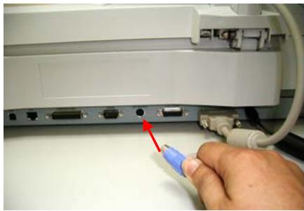 AVISION NETDELIVER @V5100 - CONNECTING THE KEYBOARD CABLE - 1