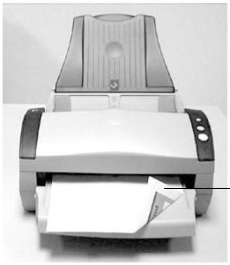 AVISION A20G - Placing Your Document On the Front Tray - 1