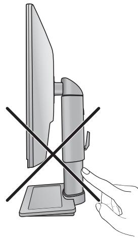 BENQ BL2201PT - Adjusting the monitor stand height - 2