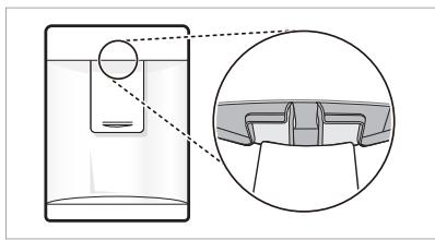 LG GBB567PZCMB - GBB567PZCZB - Cleaning the Water and Ice Outlet - 1