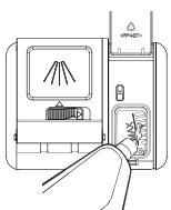 SAMSUNG DW60M6070IB - Remplissage du réservoir de produit de rinçage - 2