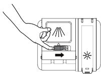 SAMSUNG DW60M6070IB - Remplissage du réservoir de produit de lavage - 2