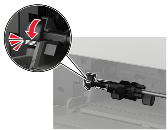 LEXMARK MS822DE - Remplacement du rouleau de saisie dans le chargeur multifonction - 6