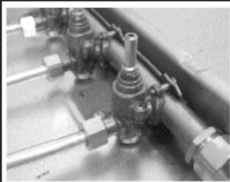 HIGH ONE TGA 4 K SIST - Die Hähne fetten (Abb. 17 und 18) - 2