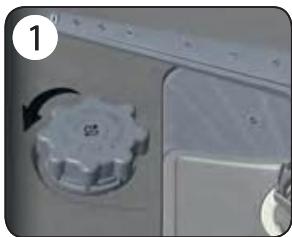 VALBERG FBI 15S45 A++ X701T - Chargement du sel dans le réservoir de l'adoucisseur d'eau - 1