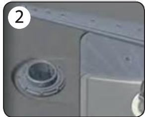 VALBERG FBI 15S45 A++ X701T - Chargement du sel dans le réservoir de l'adoucisseur d'eau - 2
