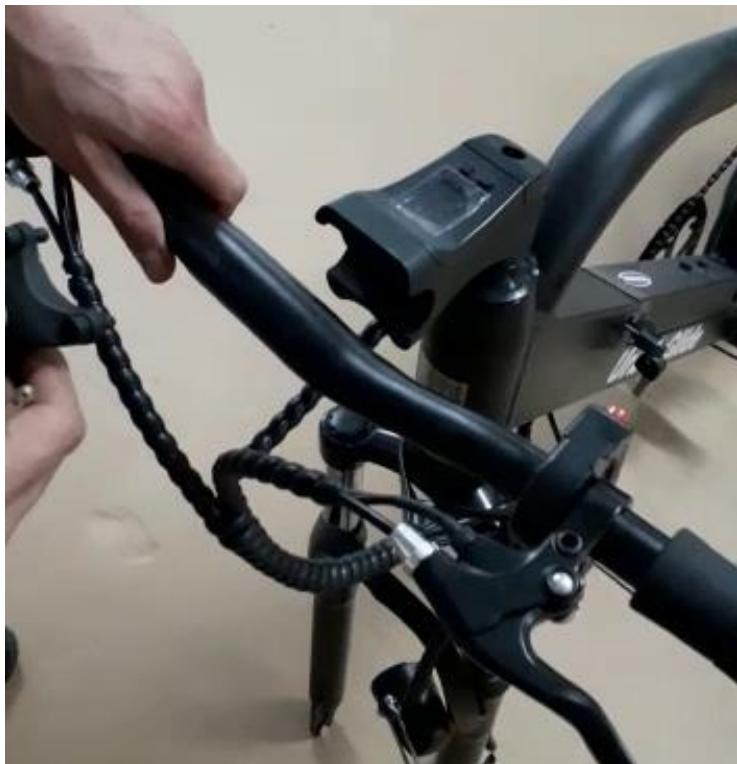 URBAN GLIDE eBIKE F1 NOIR - Suivez les étapes suivantes : - 2
