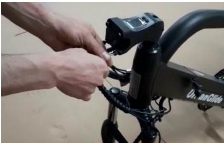 URBAN GLIDE eBIKE F1 NOIR - Suivez les étapes suivantes : - 1