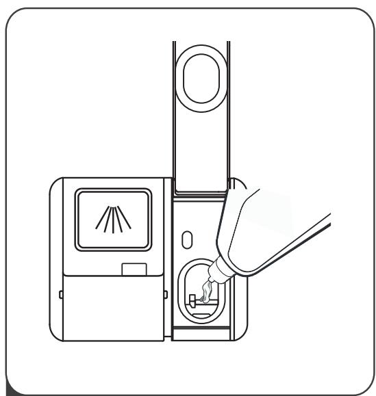 HISENSE HS522E10X 9S47 - Remplir le réservoir de liquide de rinceage - 2