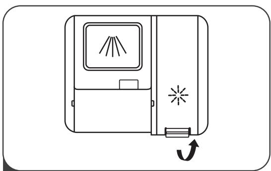 HISENSE HS522E10X 9S47 - Remplir le réservoir de liquide de rinceage - 1