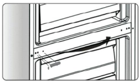 HISENSE RB440N4GWD - Changer le sens d'ouverture de la porte - 12