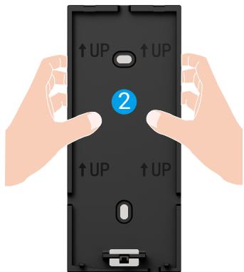 EZVIZ EP3X PRO - Installer la plaque arrête du panneau solaire - 2
