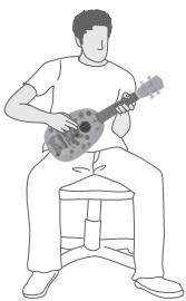 LEXIBOOK Stitch - How to hold your ukelele - 1