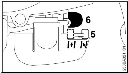 STIHL HS45 - Mise en route / arrêt du moteur - 2