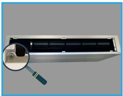 KLIMEA 2350 W : 9 DC Inverter Mini 2600 W : 10 DC Inverter 3100 W : 12 DC Inverter 3100 W : 12 DC Inverter électrique 3500 W : 15 DC Inverter - À l'aide d'un tournevis cruciforme, démontez les deux vis qui fixent la façade (gauche et droite). - 1