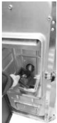 FREEPOINT STEEL 9 LIGHT - NETTOYAGE BRASERO ET TIROIR À CENDRE - 1