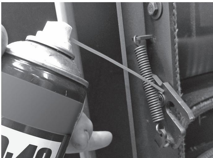 JUSTUS Faro W+ 2.0 - Graissage du verrouillage Snap Lock de la porte du foyer - 1