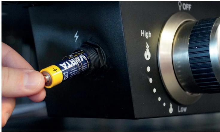 COZZE GAZ 17 + THERMO - INSERTION ET REMPLACEMENT DE LA PILE - 1