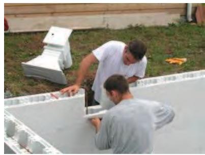 BWT PISCINE EN BLOC POLYSTYRèNE - Installation des pieces à sceller - 3