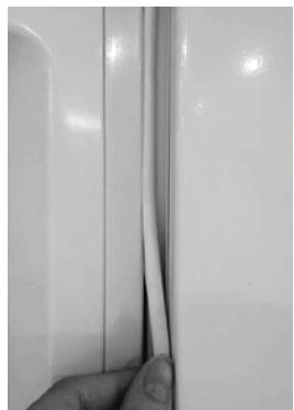 FRIONOR FI1224E - FIXER L'APPAREIL DANS UNE ARMOIRE - 8