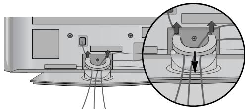 LG 42PG1000 - Sådan fjernes kabelholderen - 1