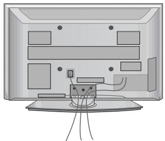LG 32PG6000 - Připojtpe požadované kabely. - 1