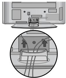 LG 32PG6000 - Kablo)yonetimi klipsinin ickarilmasi - 3