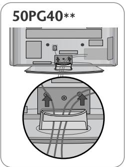 LG 32PG6000 - Kaapelipidikkeen irrottaminen - 3