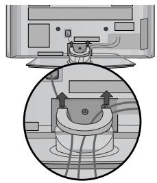LG 32PG6000 - Odstrányenie uchytky na káble - 1