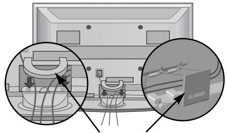LG 32PG6000 - Montare il clip per cavi come individato alla figura. - 3