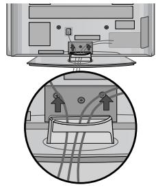 LG 32PG6000 - Så här tar du bort kabelsamlaren - 3