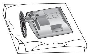 LG 42LH3000 - DETACHING STAND - 1