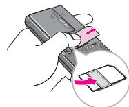 LG KG320 - Memasang kartu SIM dan baterai handset - 6