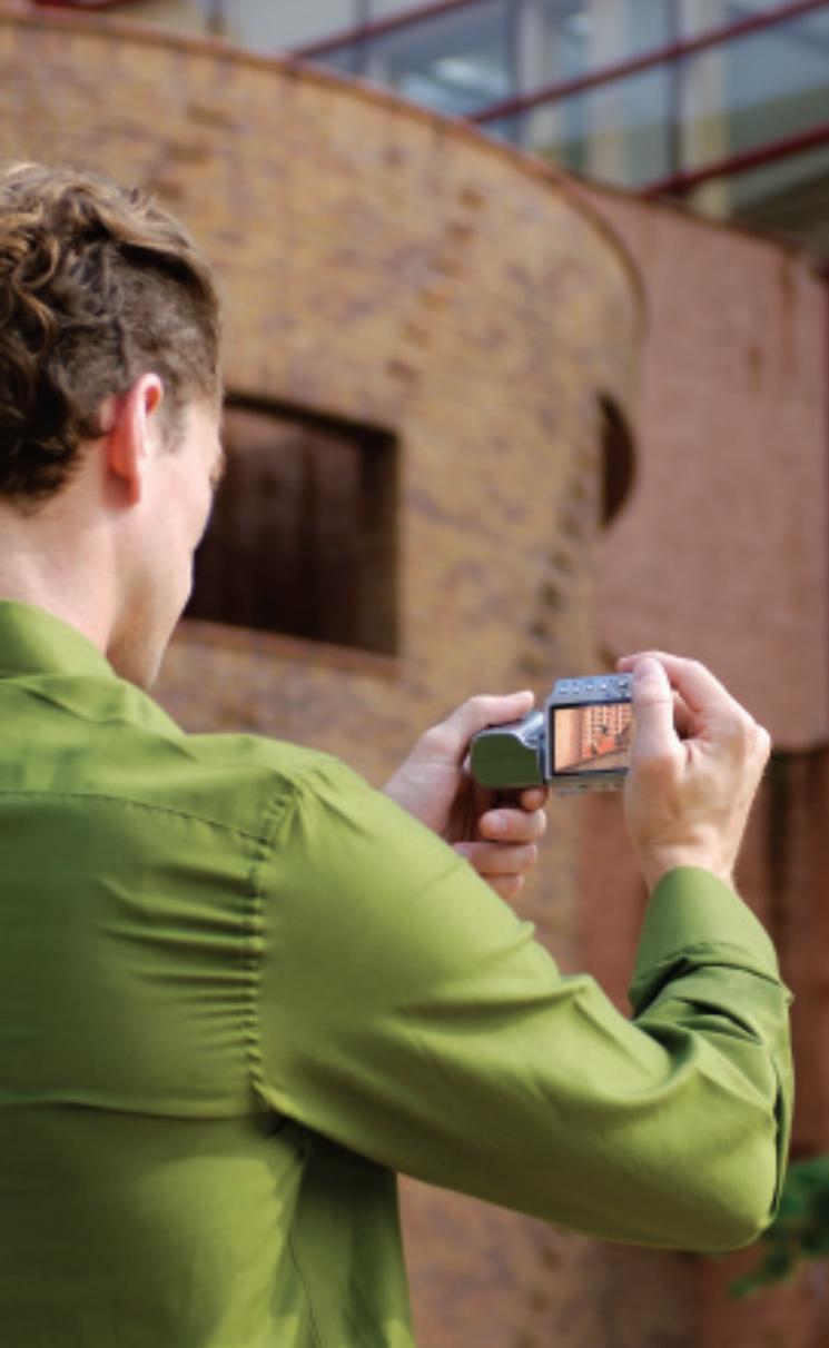 NIKON COOLPIX S4 LITE - The range to roam freely – with all the angles covered - 4