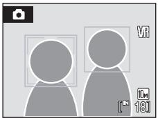 NIKON COOLPIX S560 - Face priority (default setting) - 1