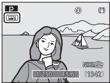 NIKON COOLPIX P7000 - Checking the Picture Brightness Distribution (P, S, A, M Modes) - 2