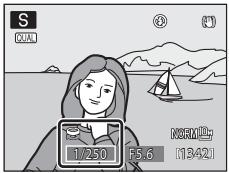 NIKON COOLPIX P7000 - Rotate the command dial to choose a shutter speed value. - 2