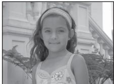 NIKON COOLPIX P7000 - Portrait - 1
