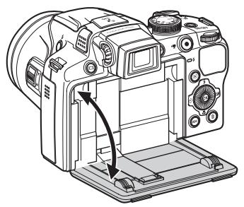 NIKON COOLPIX P510 - Changing the Angle of the Monitor - 1