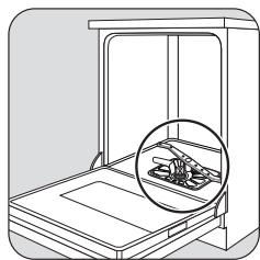 FAURE FDF516 - Cleaning the filters - 1