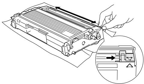 BROTHER 2820 - Cleaning the corona wire - 4